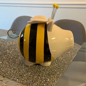 Salt & Pepper Bumblebee Piggy Bank